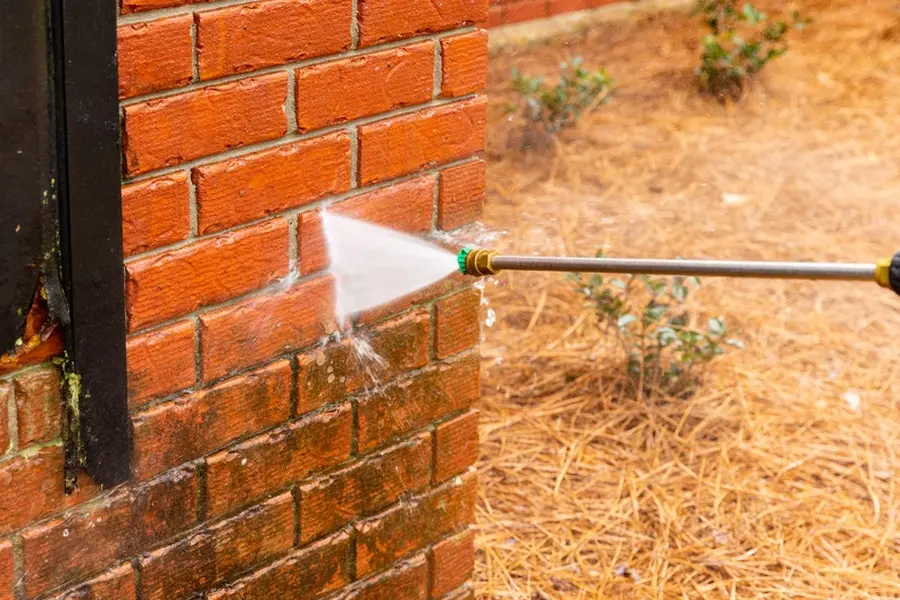How To Identify And Fix Common Gutter Issues in Old Greenwich, CT